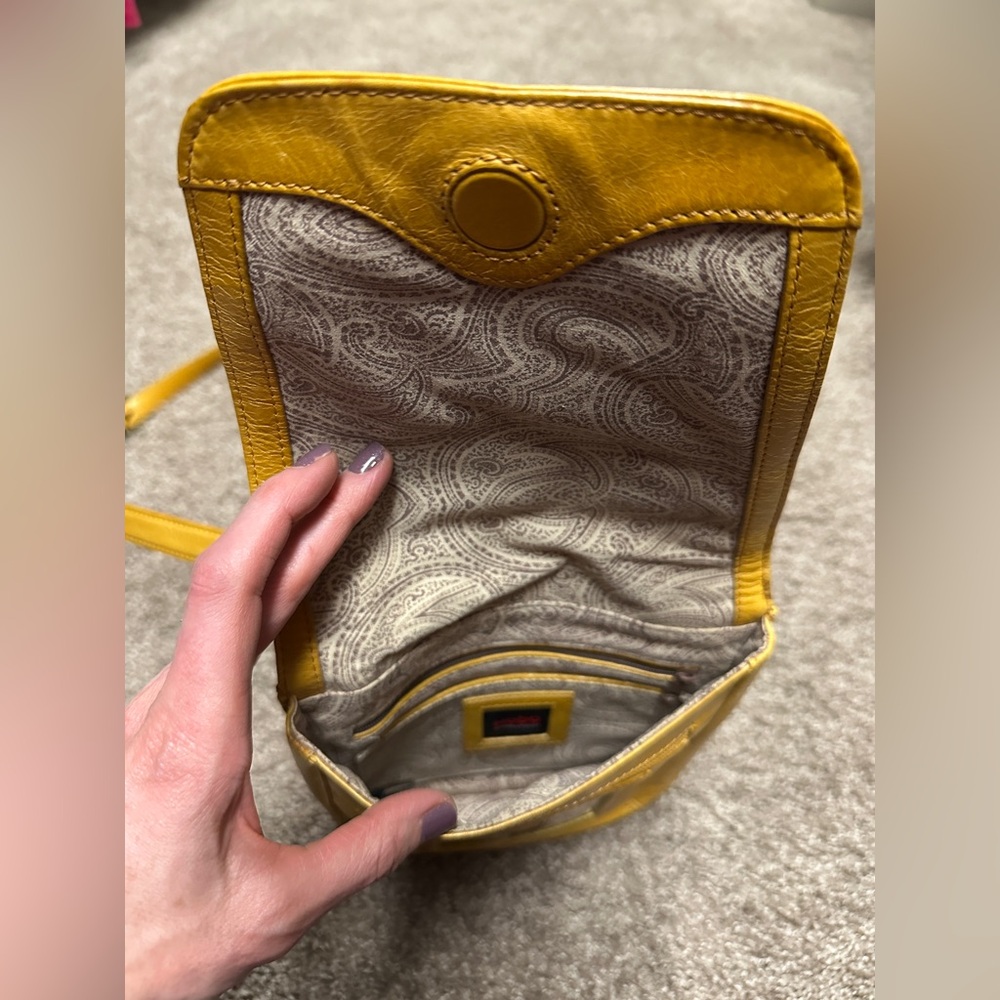 HOBO Vintage Leather Crossbody Bag, Mustard - Picture 4 of 4
